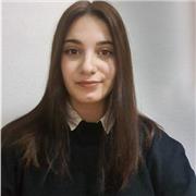 Imparto clases de Lengua Castellana y Literatura a estudiantes de educación secundaria. Además, enseño el español a hablantes no nativos